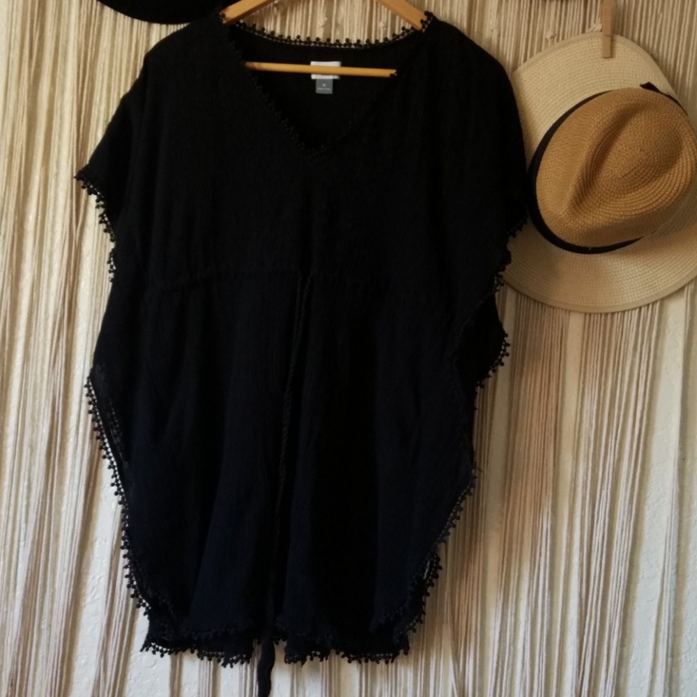 Black boho embroidered tunic